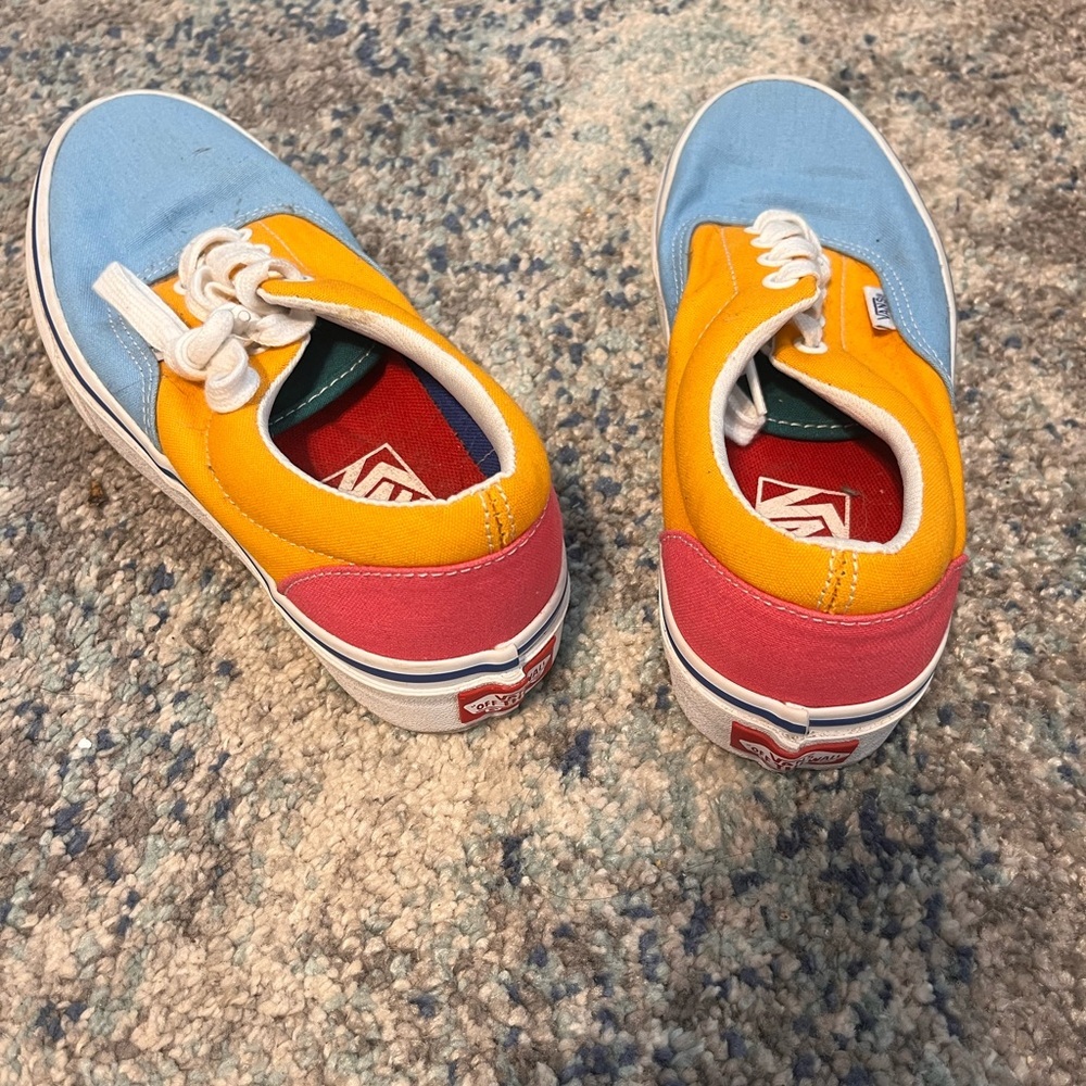 Vans Colorblock Era Low-Top Sneakers – Women’s Size 6 NWOT - Picture 2 of 4